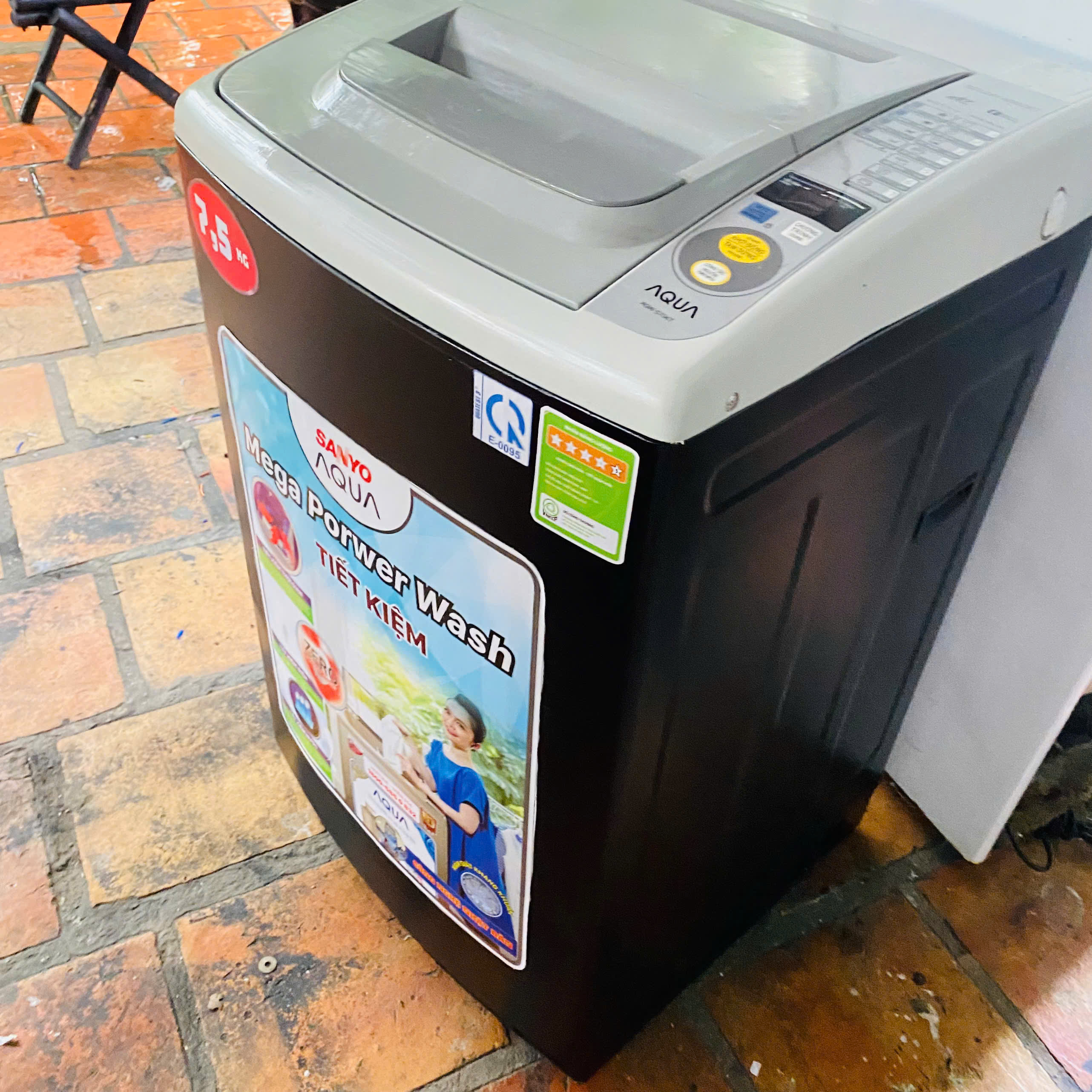  Máy Giặt Sanyo 7Kg ASW - S70V1T QSD — ảnh 2