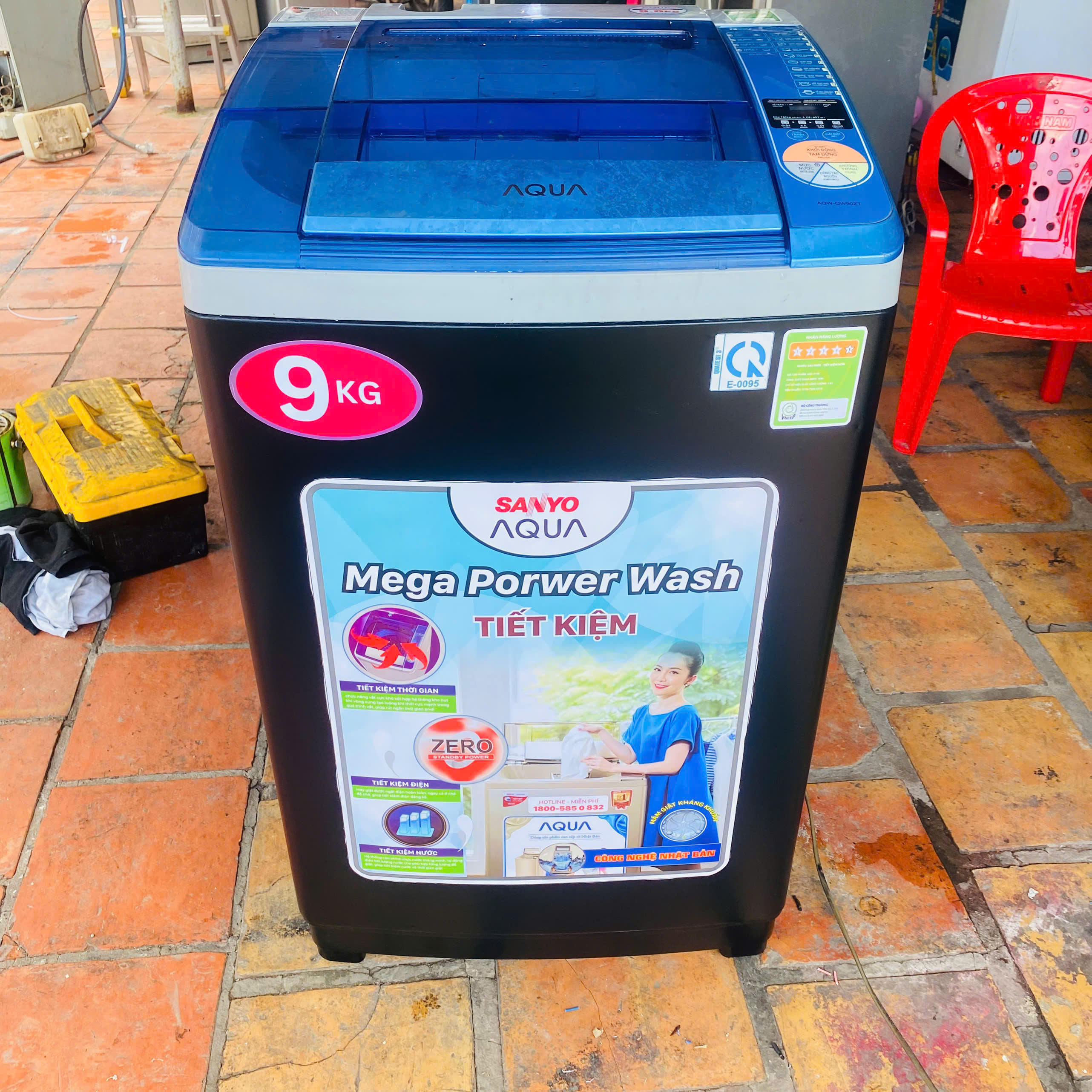  Máy Giặt Aqua 9Kg S90KT QSD