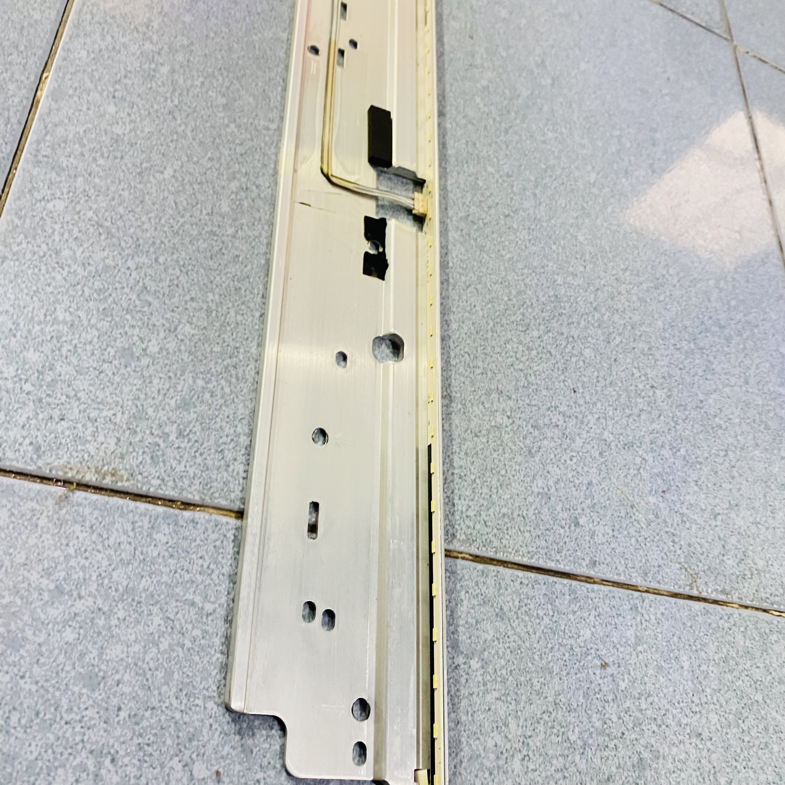 Dải led Tivi Sony KD-43X8000E Full Nhôm Kẹp — ảnh 5